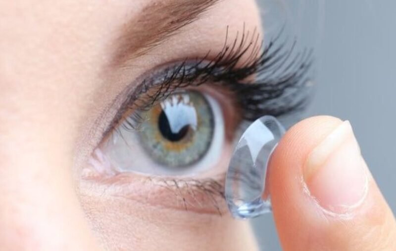 Right Contact Lenses